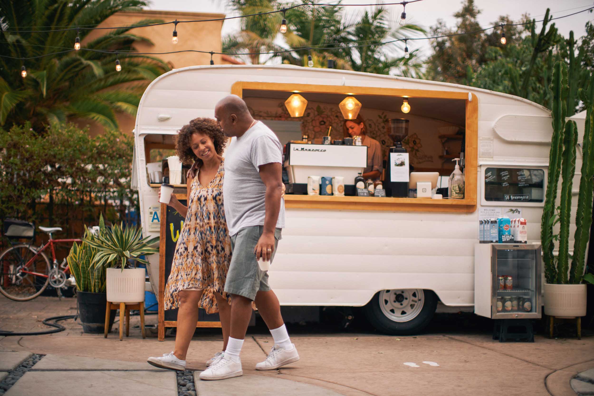 Food Truck Cafe Couple